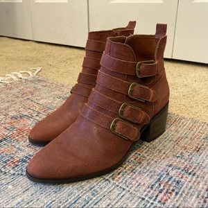 Lucky Brand Brownish/Red Multi-Buckle Boots